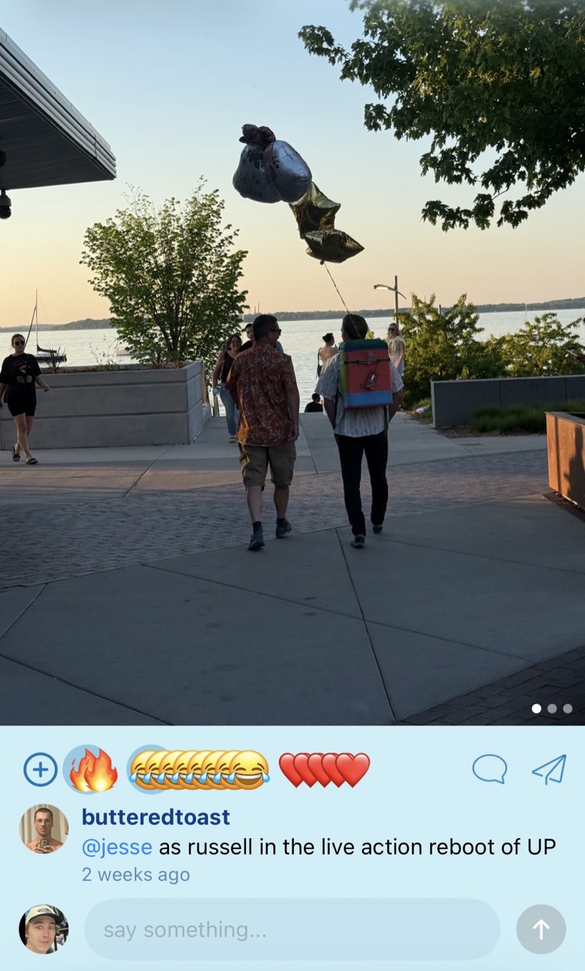 Unscroll post with comments and share controls